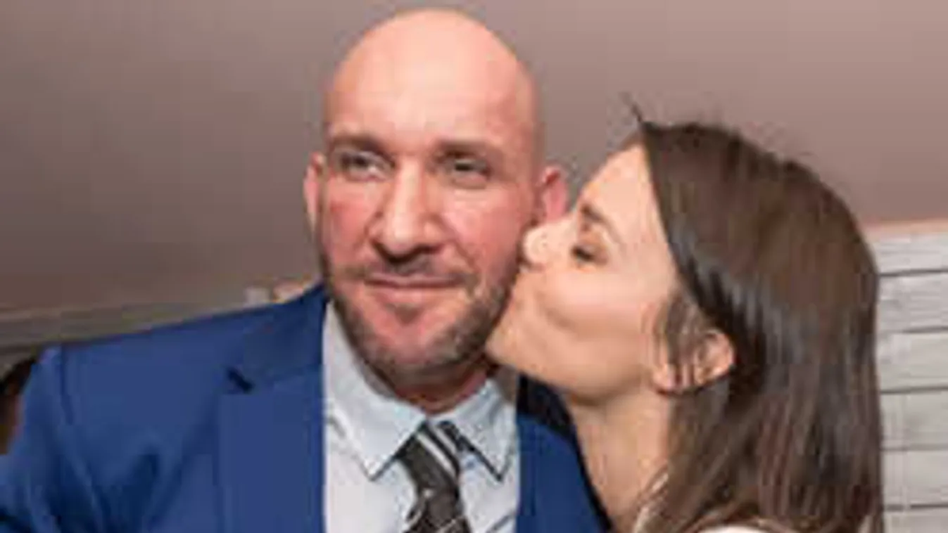 Sírás lett a vége: így lepte meg a barátnőjét Berki Krisztián