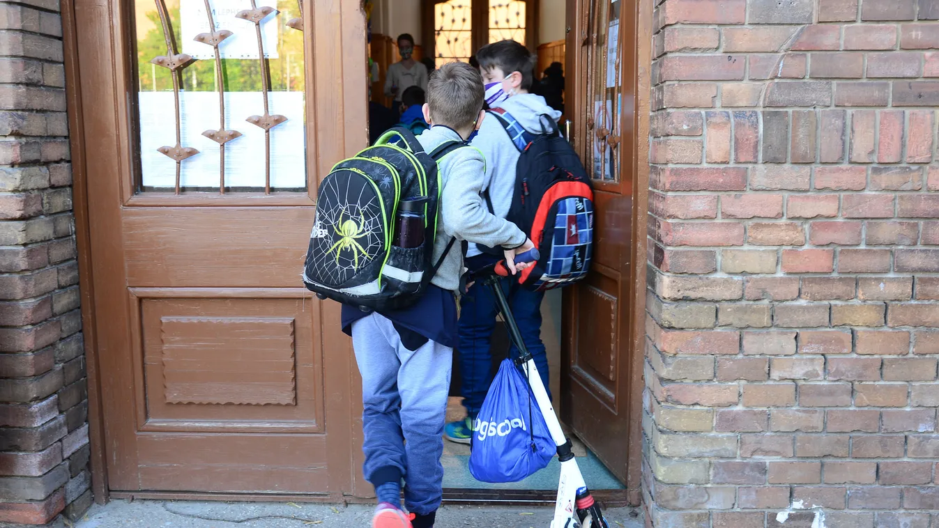 Iskolakezdés: nekik jár a több tízezres támogatás
