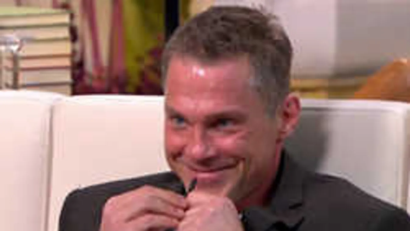 Titkos szerető vagy egy barát? Ezért úszta meg a börtönt Hujber Ferenc