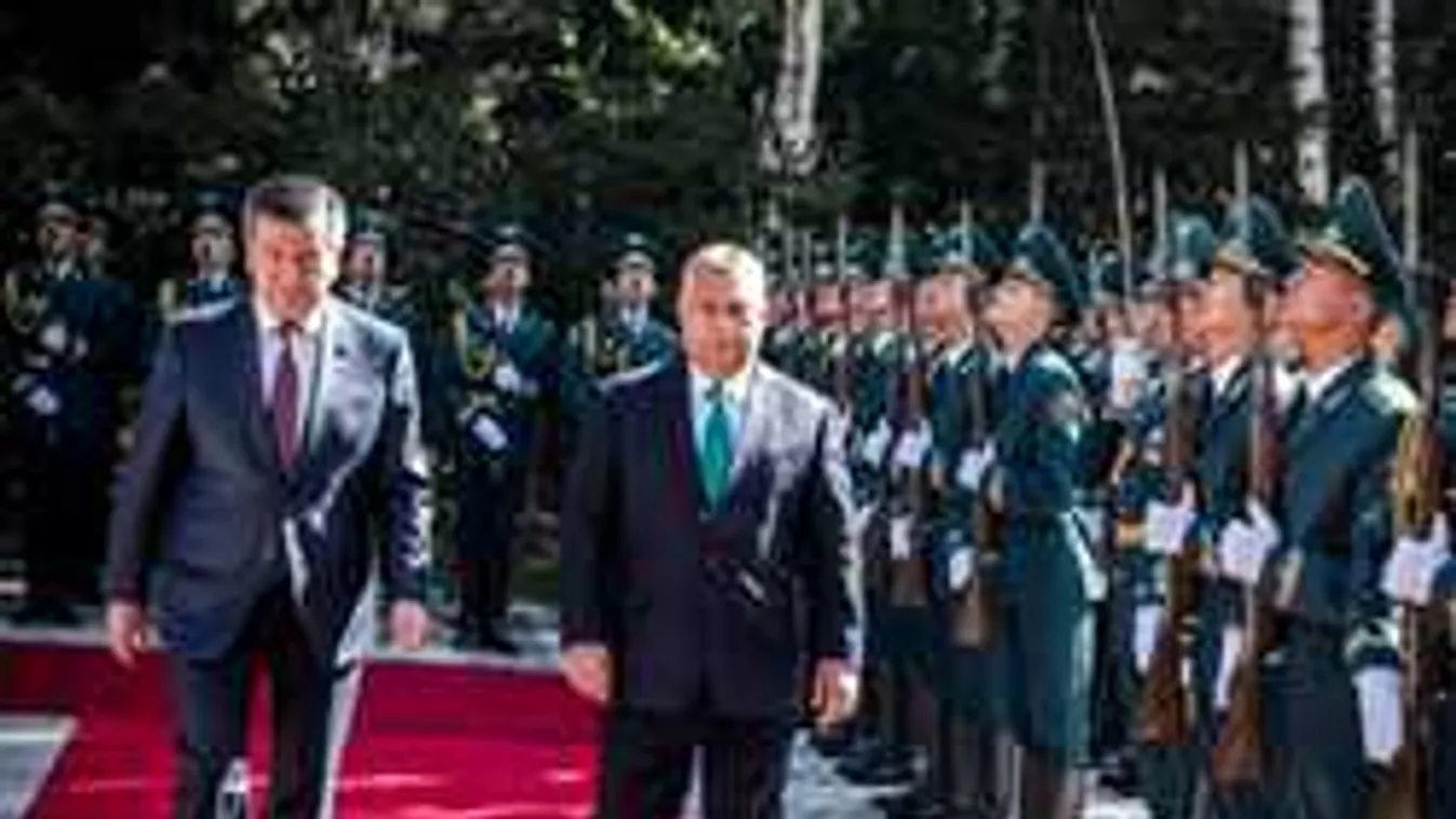 Megbirkóztak a kirgizek a magyar himnusszal: Orbán Viktor Kirgizisztánban
