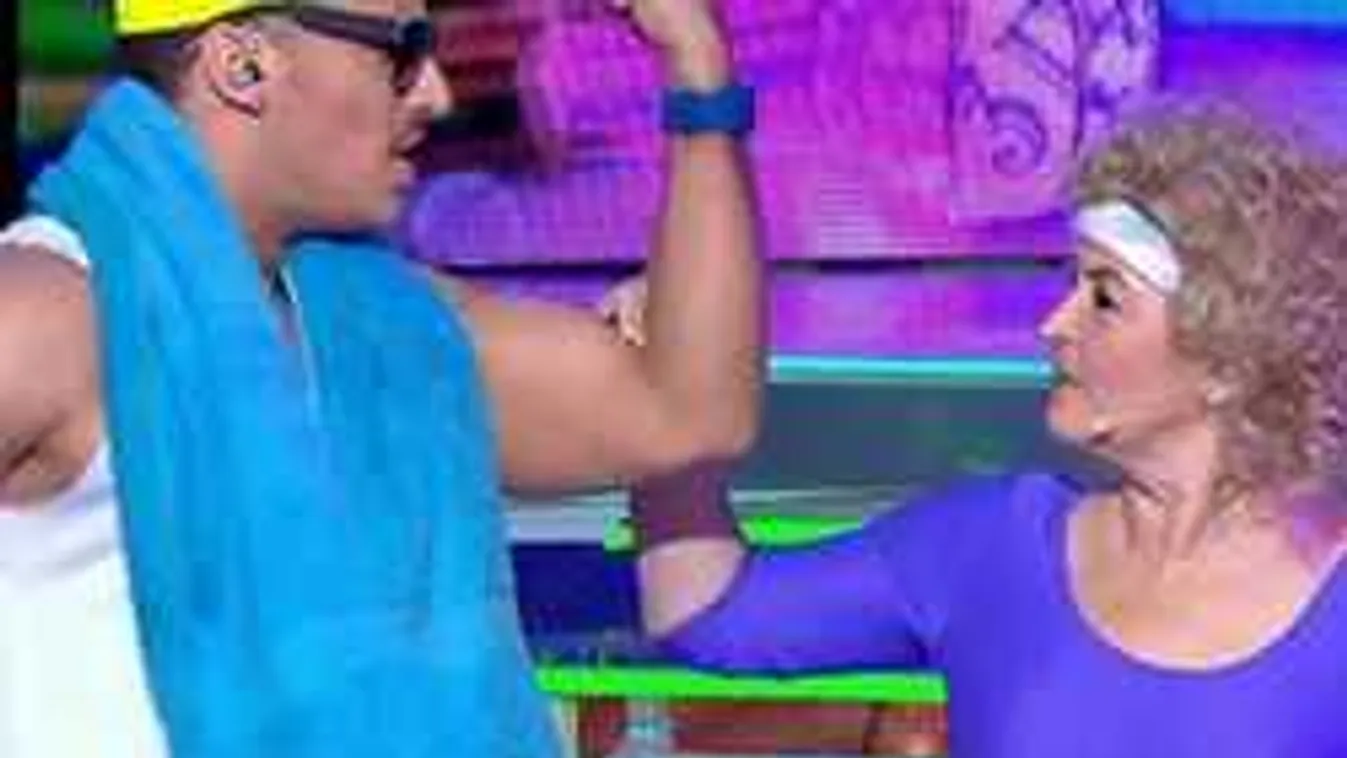 Testhez simuló ruciban szexizett a színésznő a színpadon