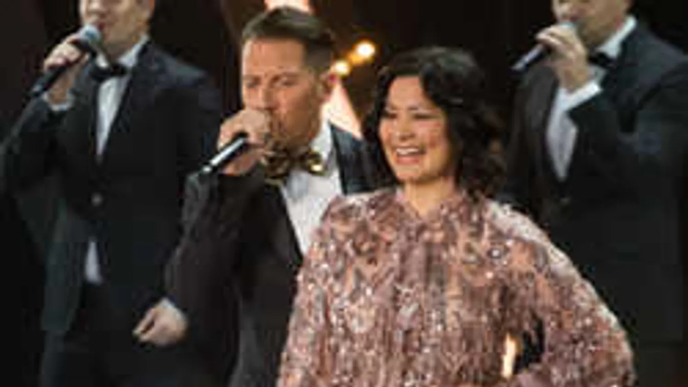 Megdöbbentő dolgot vallott be az édes hármasukról a TV sztárja