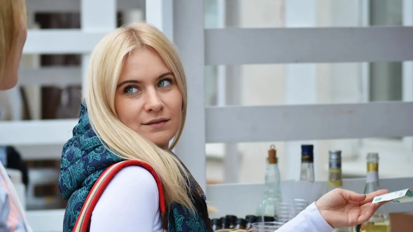 Háborúznak a hazai boltosok a maszktagadókkal