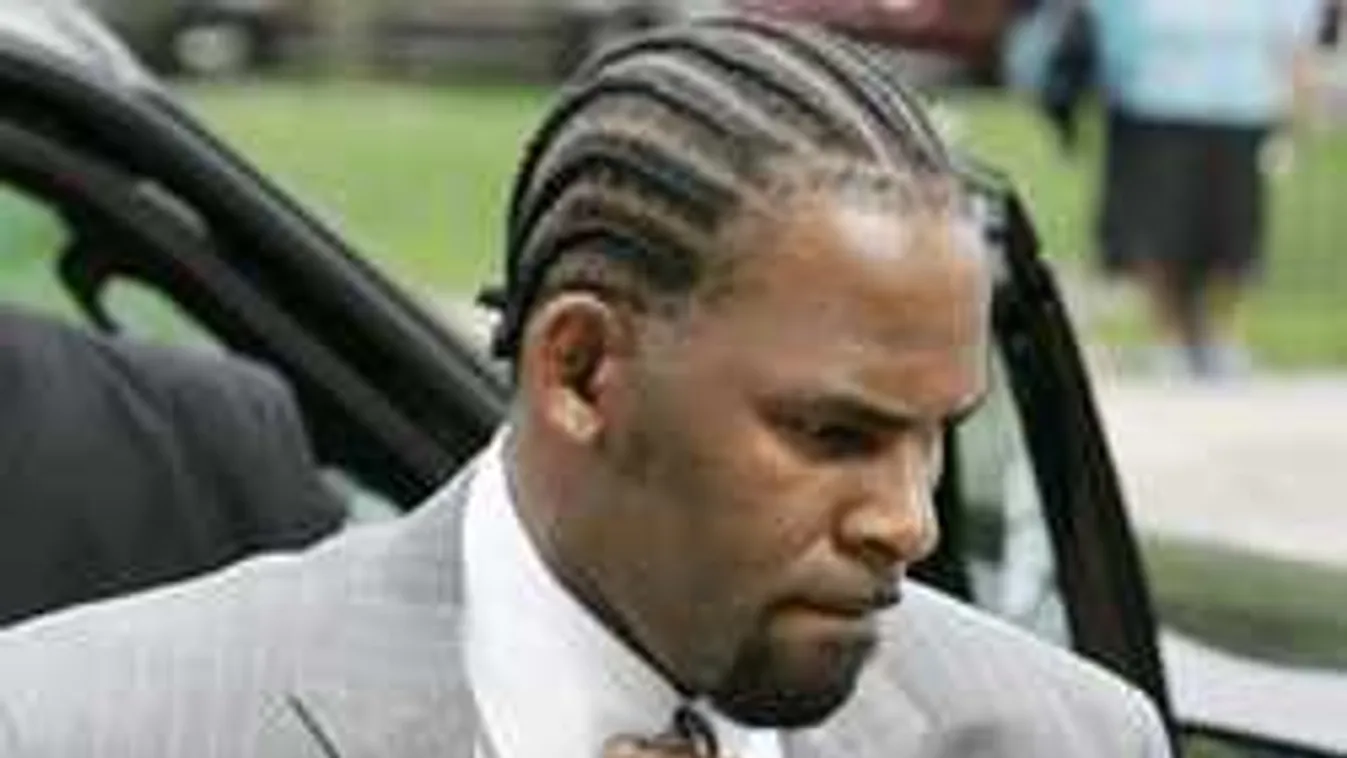 Letartóztatták a szexuális zaklatással vádolt énekest