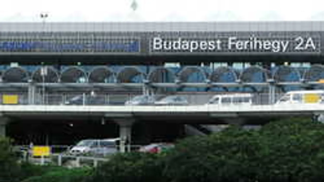 Most érkezett: két busz összeütközött Ferihegyen, rengeteg a sérült