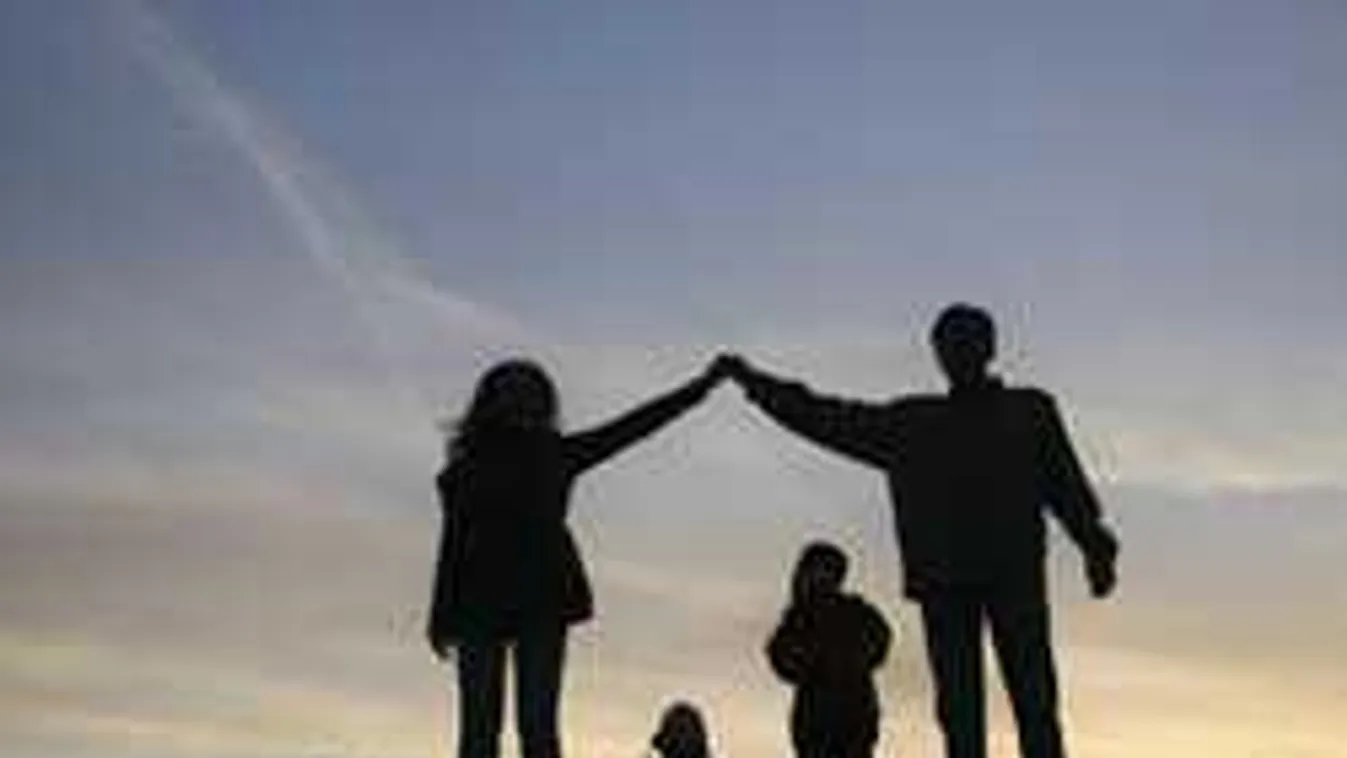 Előbb fizetik ki a szeptemberi családtámogatásokat