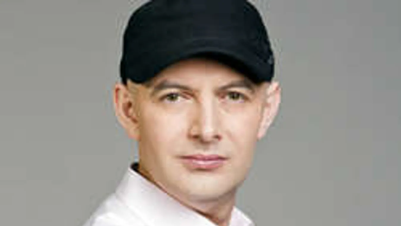 Elképesztő felvétel: Videóra vette barátja, ahogy Vujity Tvrtko énekel!