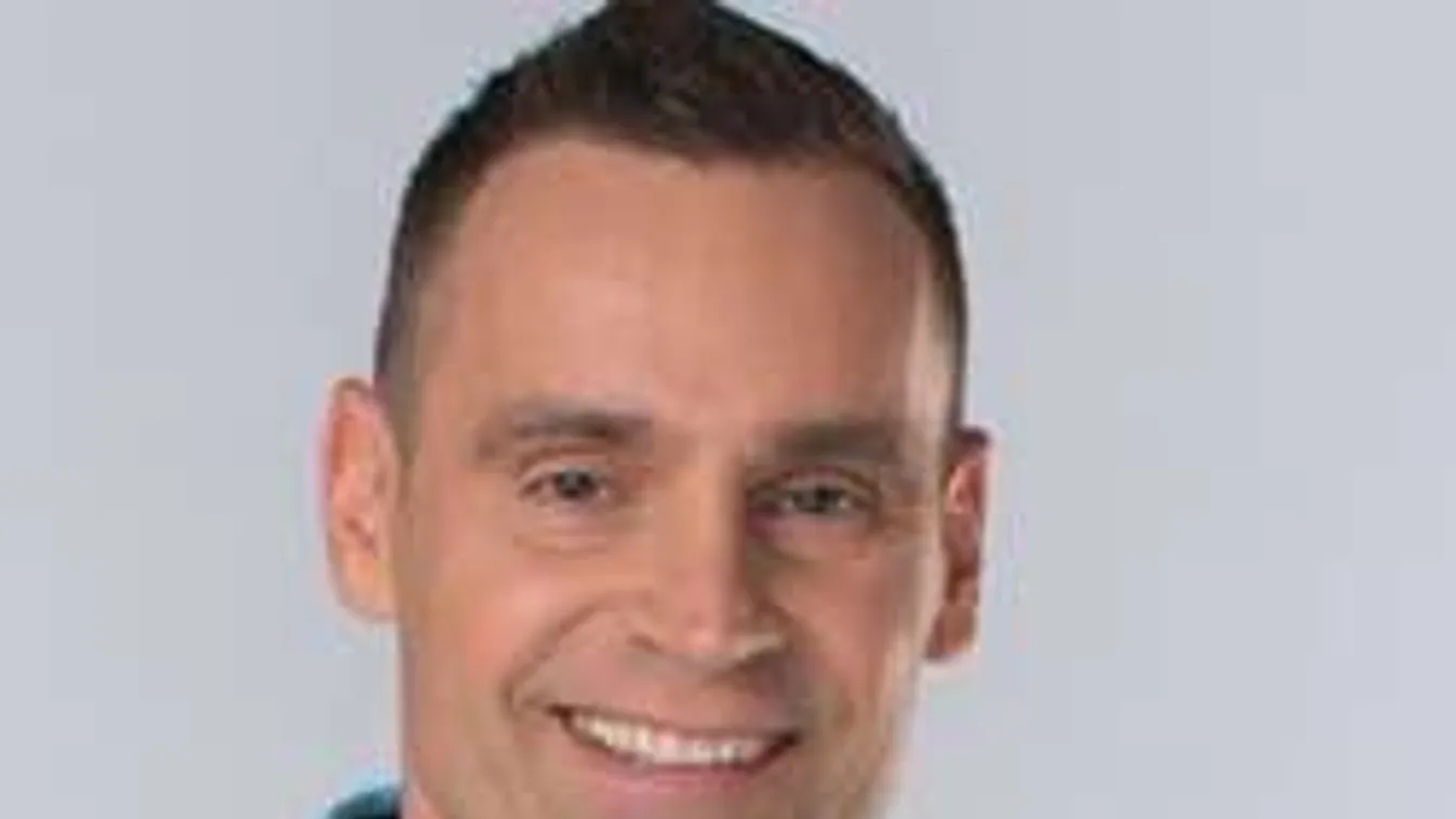 Ezért rejtegette Katus Attila 20 évvel fiatalabb barátnőjét