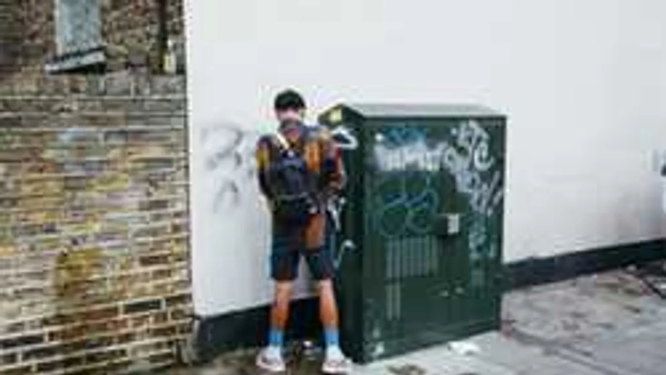 Elképesztő piszoár-megoldások, nem győzünk csodálkozni