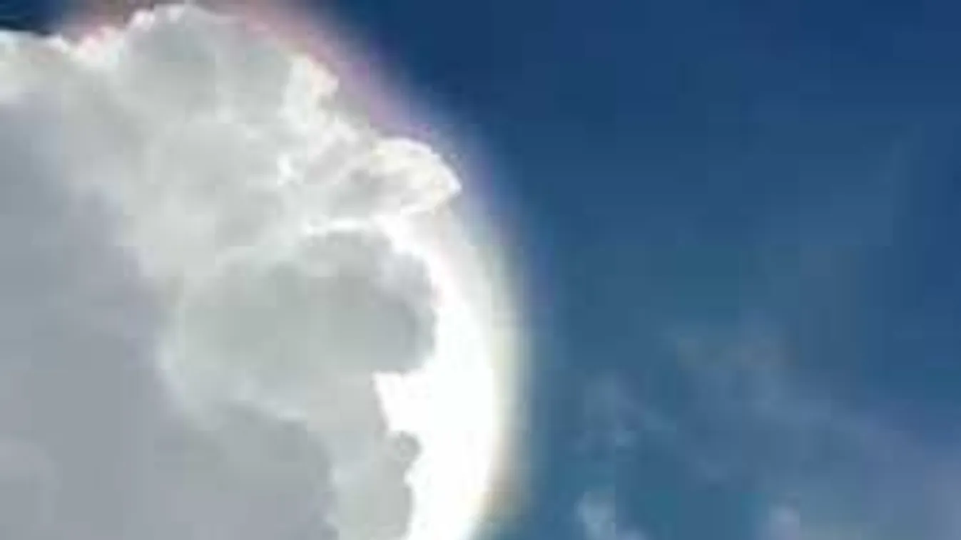 Bizarr jelenséget videóztak: félnek a helyiek a rejtélyes objektumtól