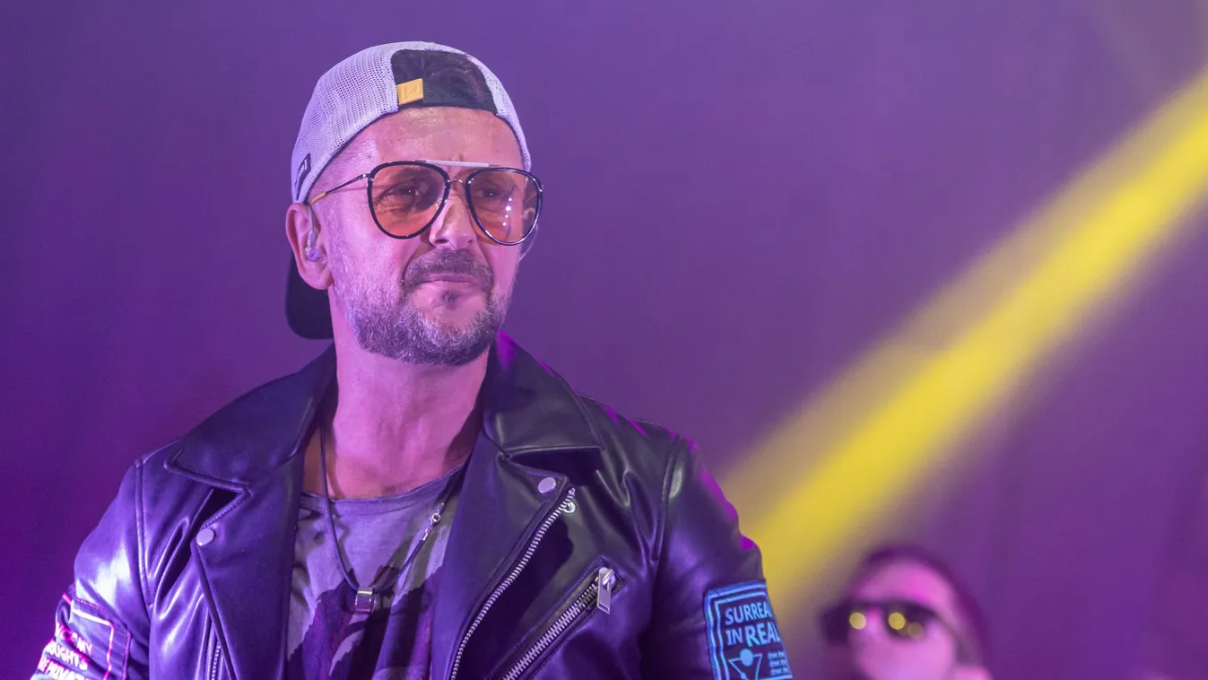 Harminc éve tart, függőségéről vallott Majka