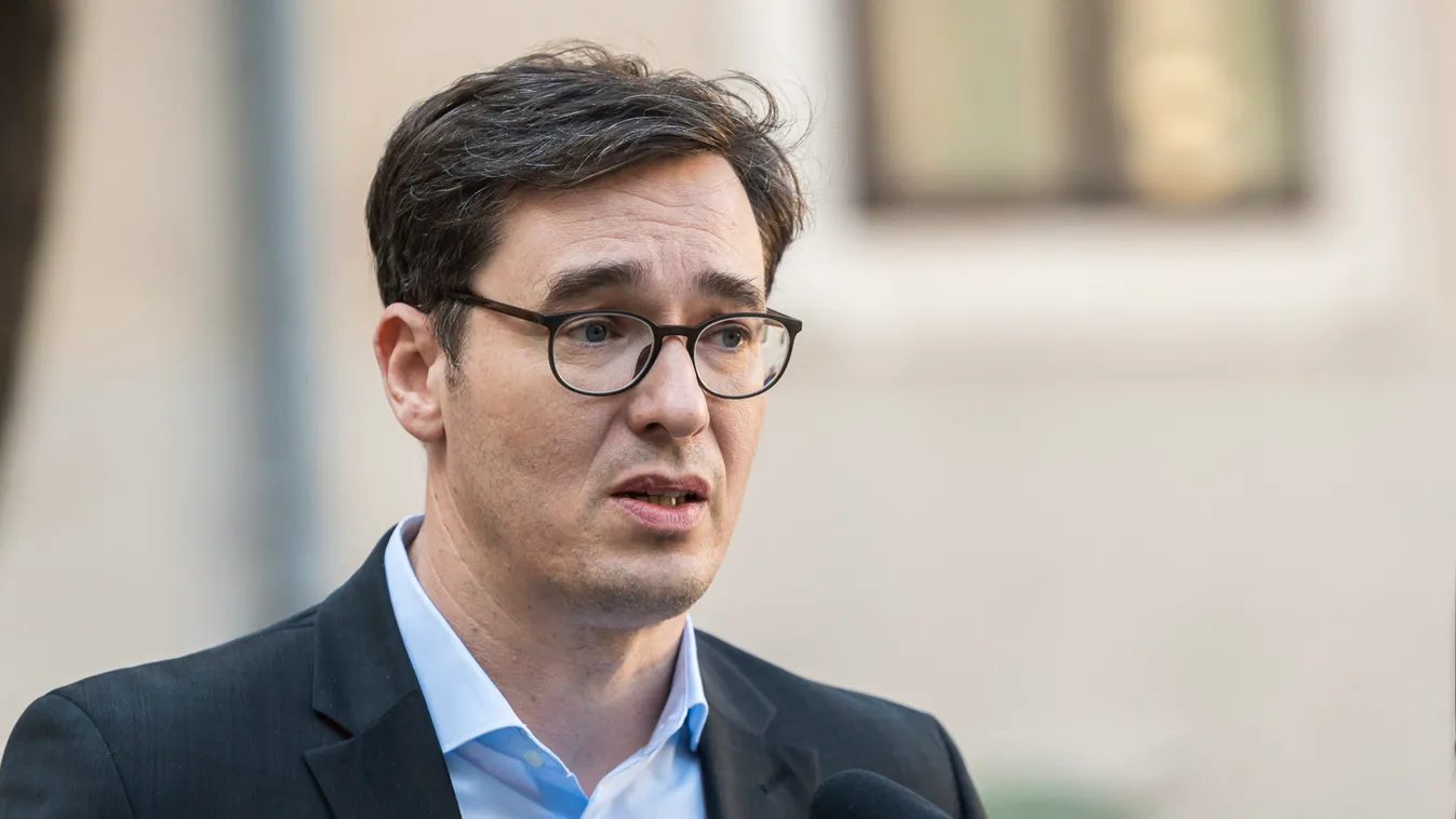 KARÁCSONY Gergely; GY. NÉMETH Erzsébet