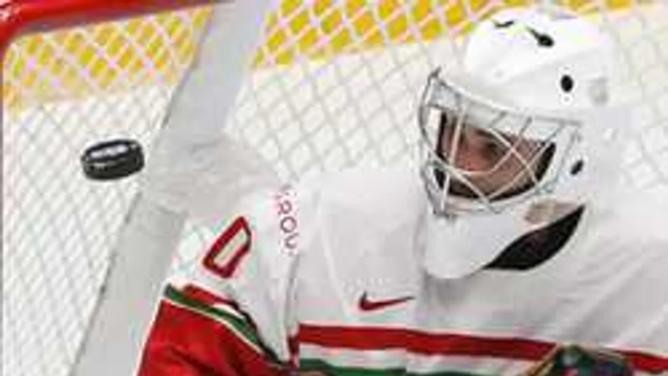 Kiütés a meccsen! Ököllel sújtott le a magyar kapus - Videó