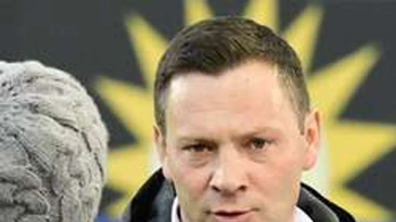 Kellemetlen kérdésekkel hozták zavarba Dárdait