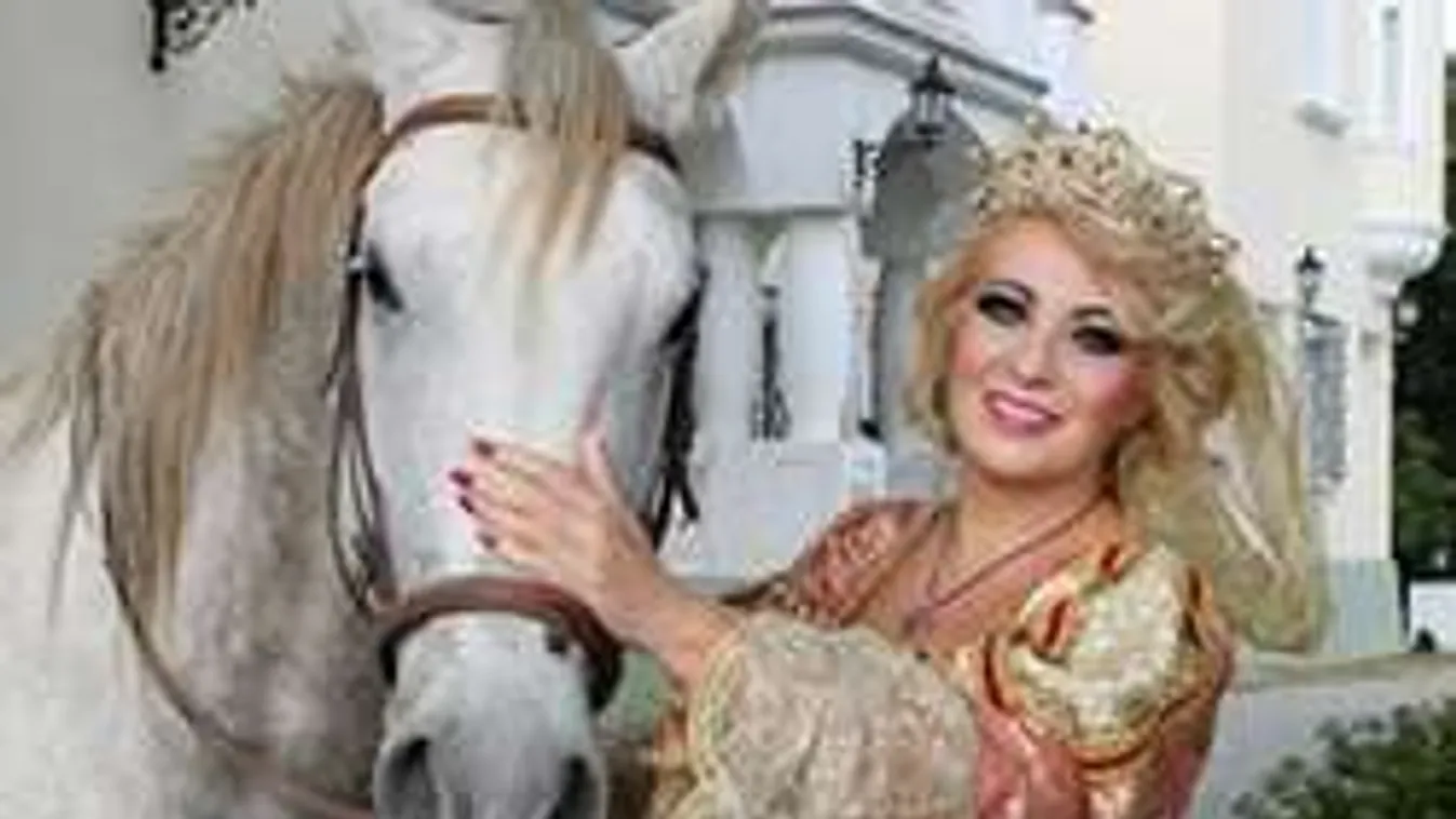 Van Isten! Megjelent az új Kiszel naptár