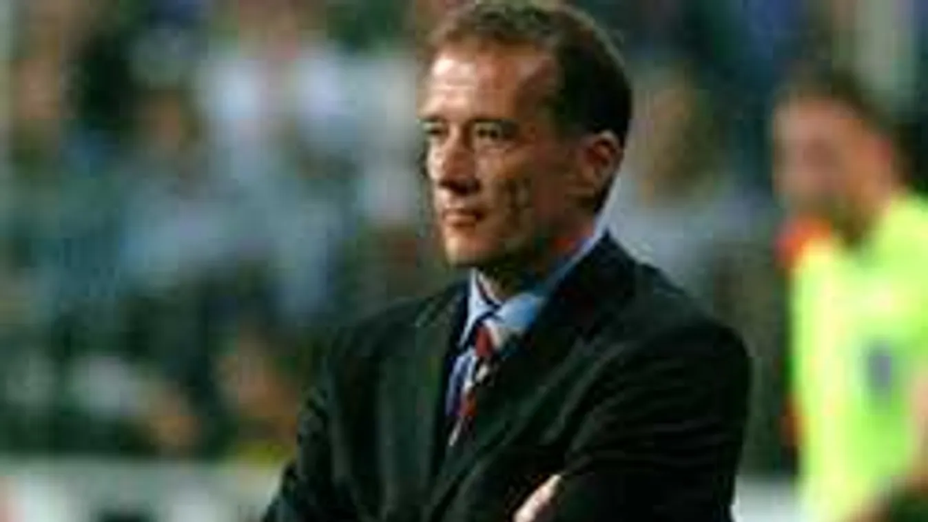 Túlértékelt külföldiek, Bozsik kiáll a magyar edzőkért