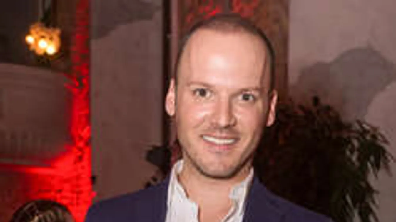 Így segített egy nőnek a szülésben Vásáry André!