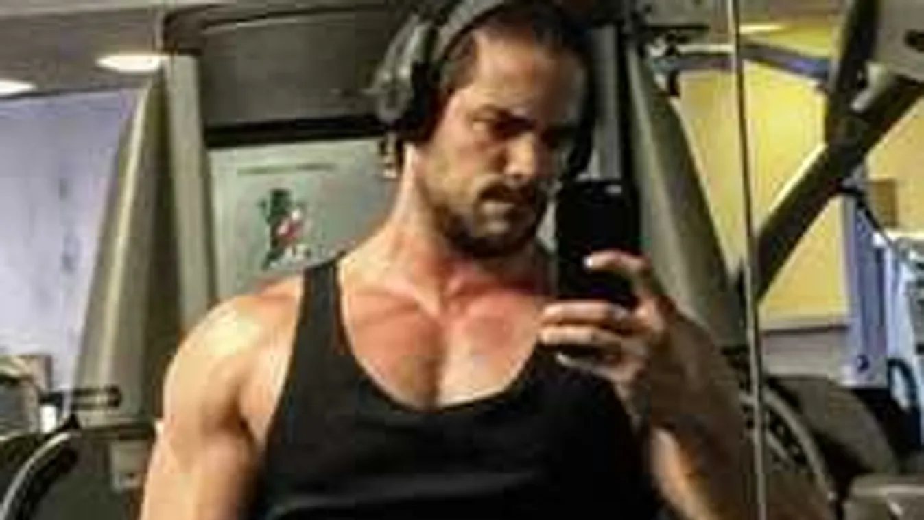 A férfiak 37 százaléka elköveti ezt a hibát a Tinderen