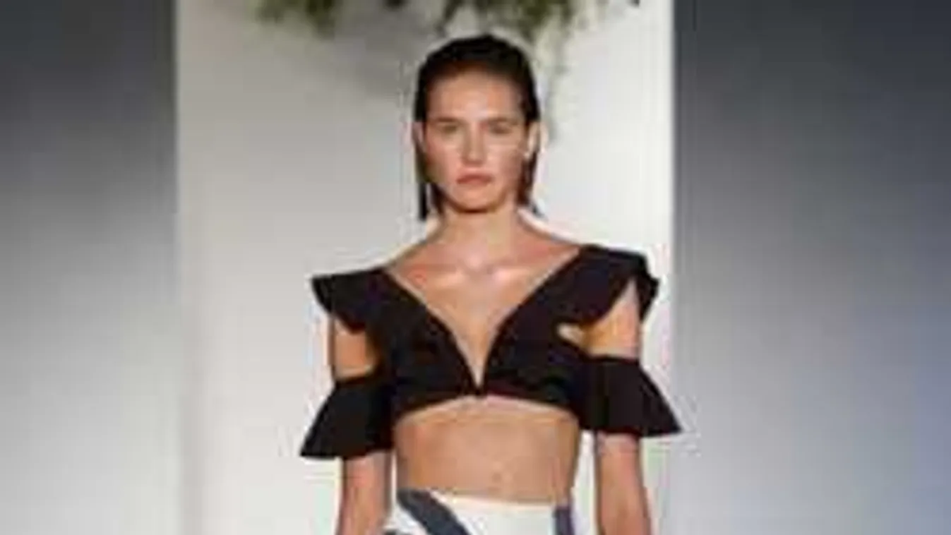 Hamarosan jön az ősz, de máris itt a legőrültebb fürdőruhadivat