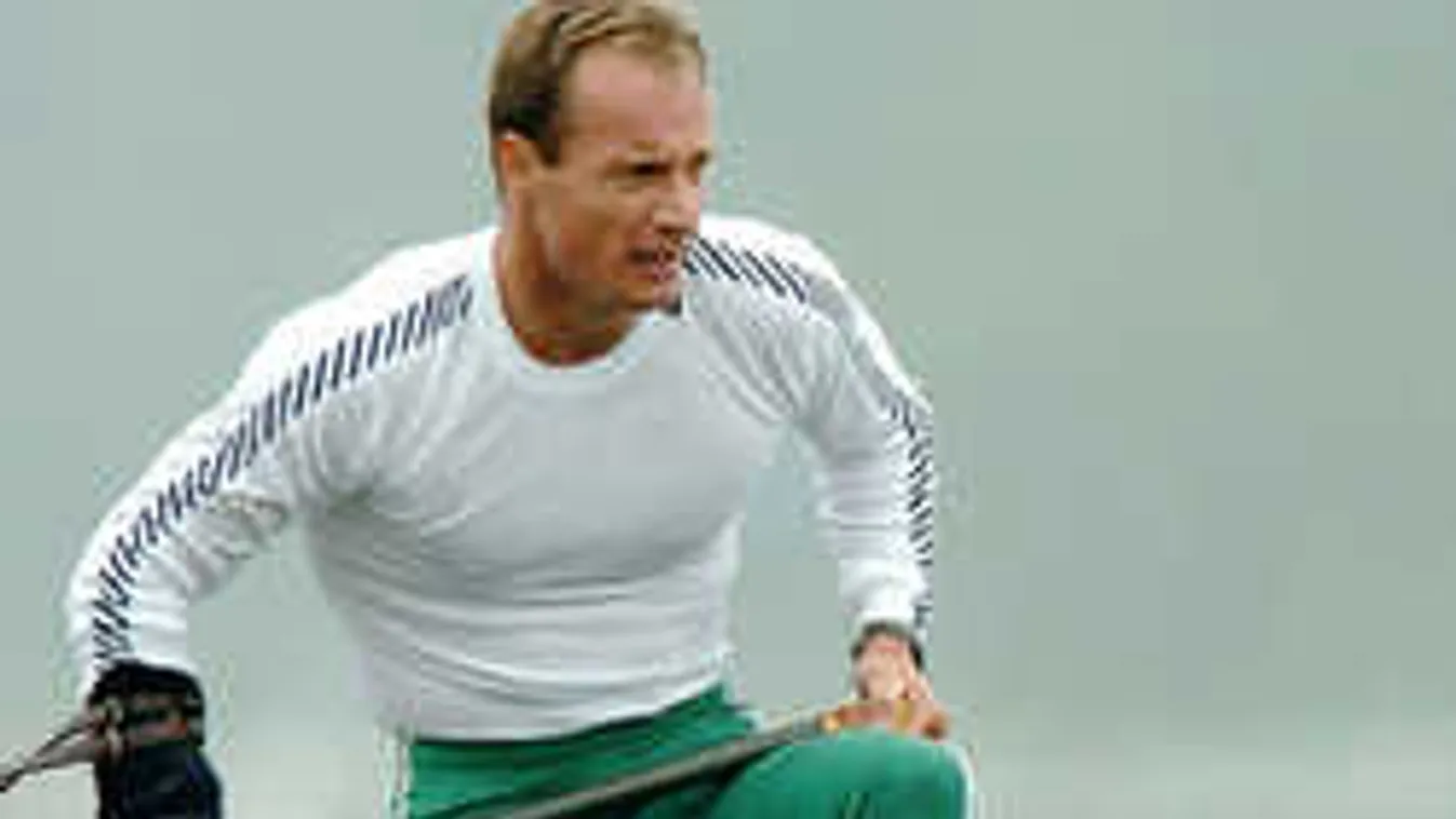 Megható képsorok, így őrzik az elhunyt magyar olimpiai bajnok emlékét