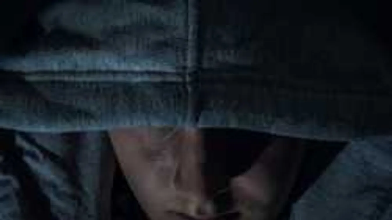 Buszon erőszakolták meg a védtelen kislányt, szüleinek fakadt ki