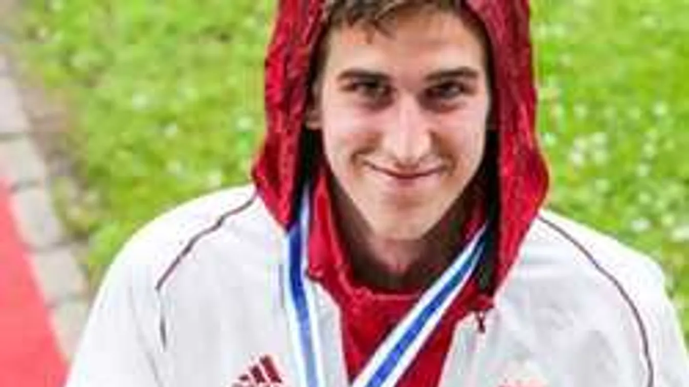 Tragédia a Szentendrei úton: végső búcsút vettek Janza Richárdtól