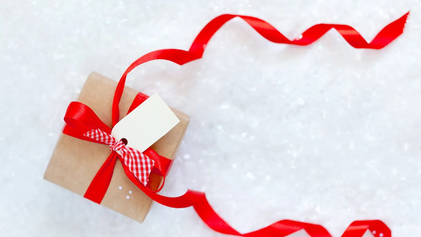 Festive,Gift,Box,With,Red,Bow,And,Empty,Label,For