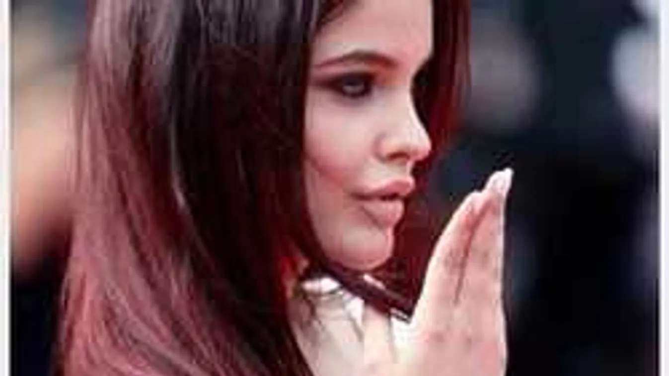 Megérkezett a nyár legszexibb hajszíne: cseresznyebomba!