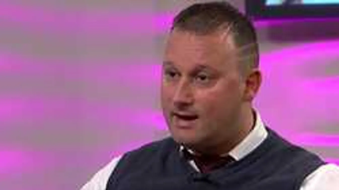 Bejelentette, kivonul a médiából Alekosz!