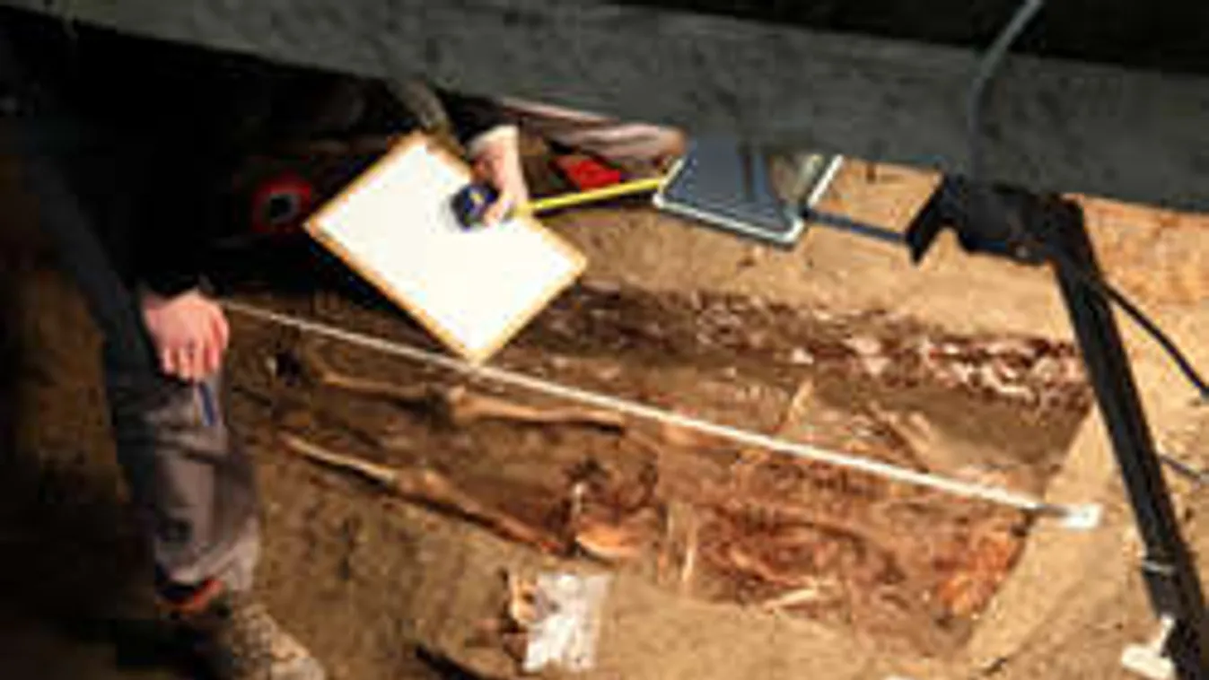 Több száz elfeledett, török kori sírra bukkantak a Fővám térnél!