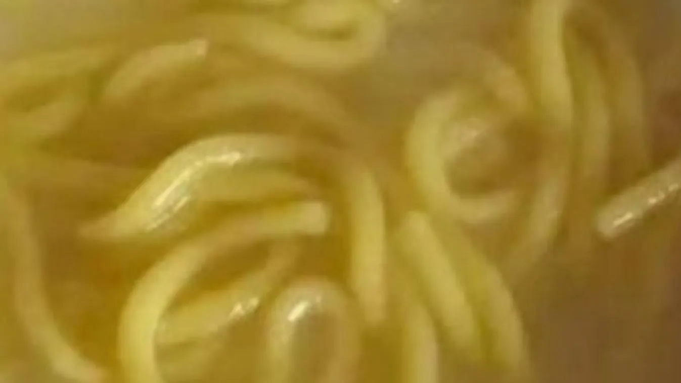 Sokkoló tragédia: holtan találták egy család 9 tagját, miután ettek a fagyasztott tésztából