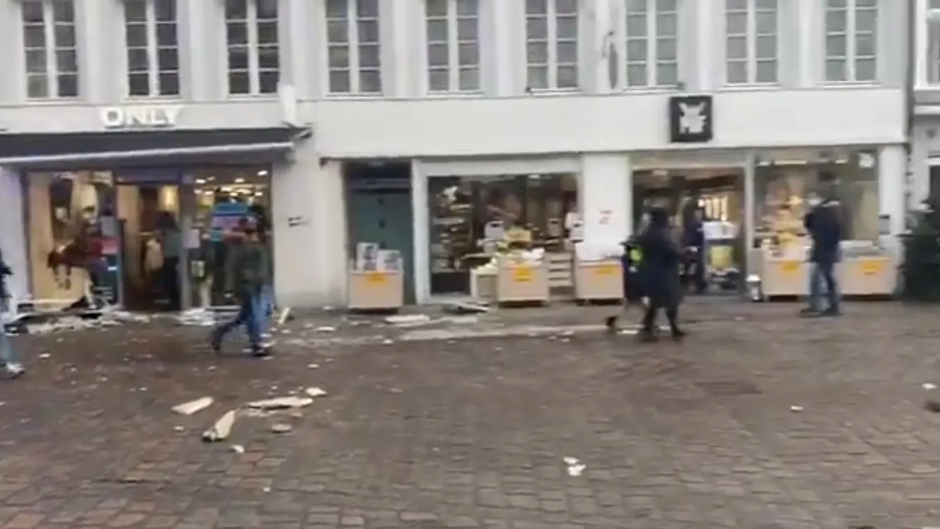 Könnyeivel küszködve közölte a polgármester: az út közepén hevert a halott kislány tornacipője