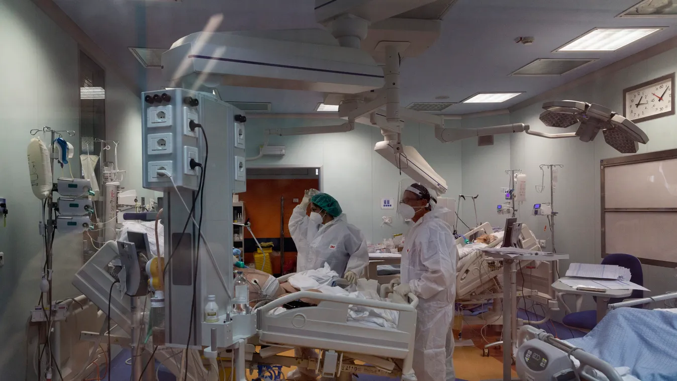 COVID-19: Intensive Care In Hospital In Rome