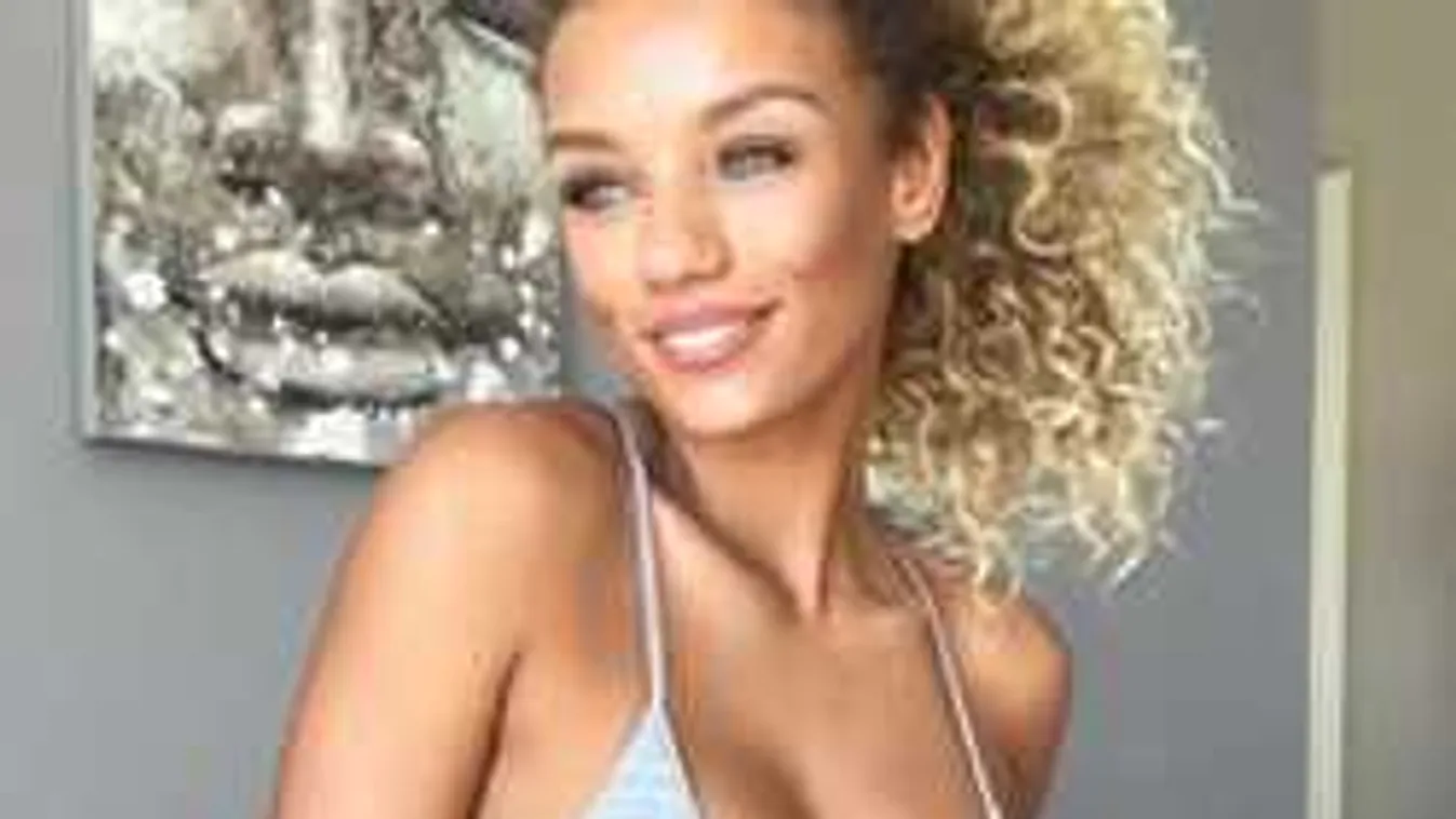 Dús keblű álomnő csavarta el a futballsztár fejét