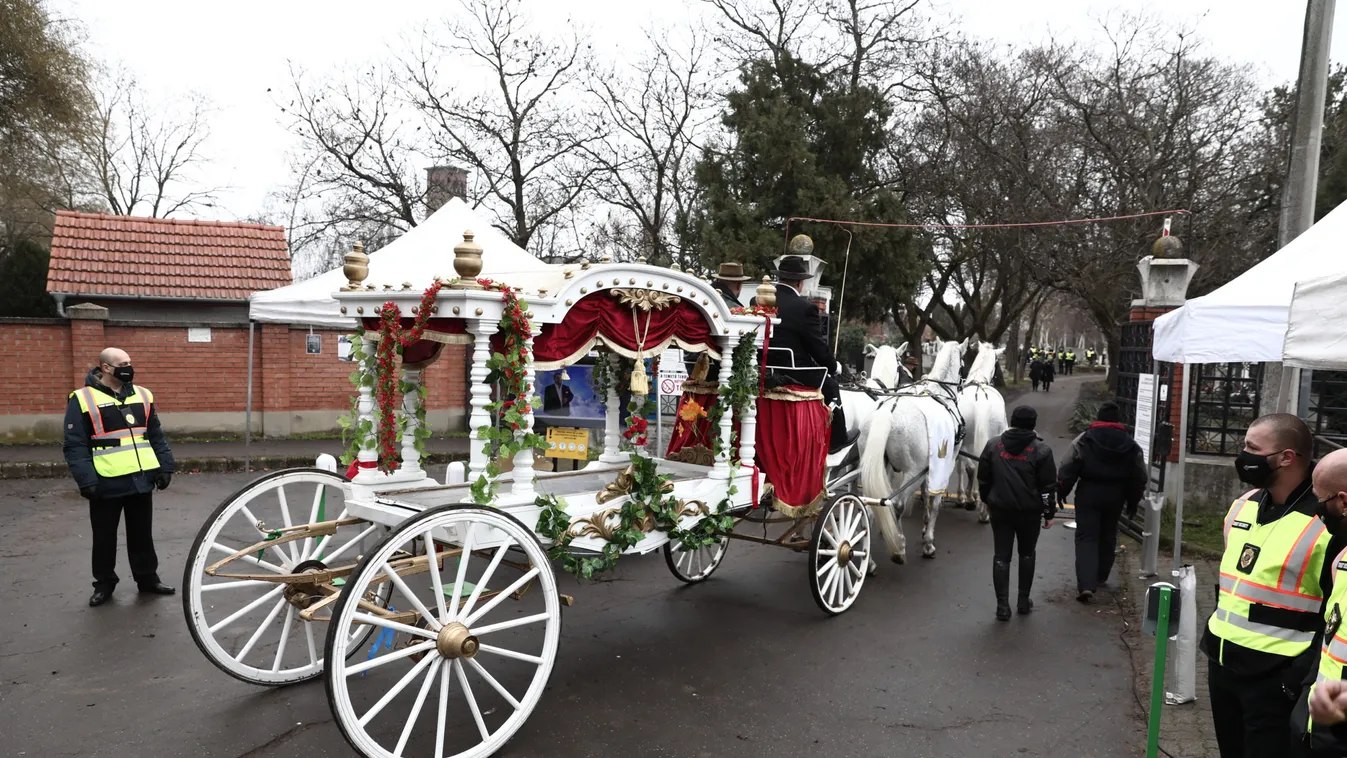 Áll a bál Nagy Grófo temetése miatt: pénzbírságot szabtak ki