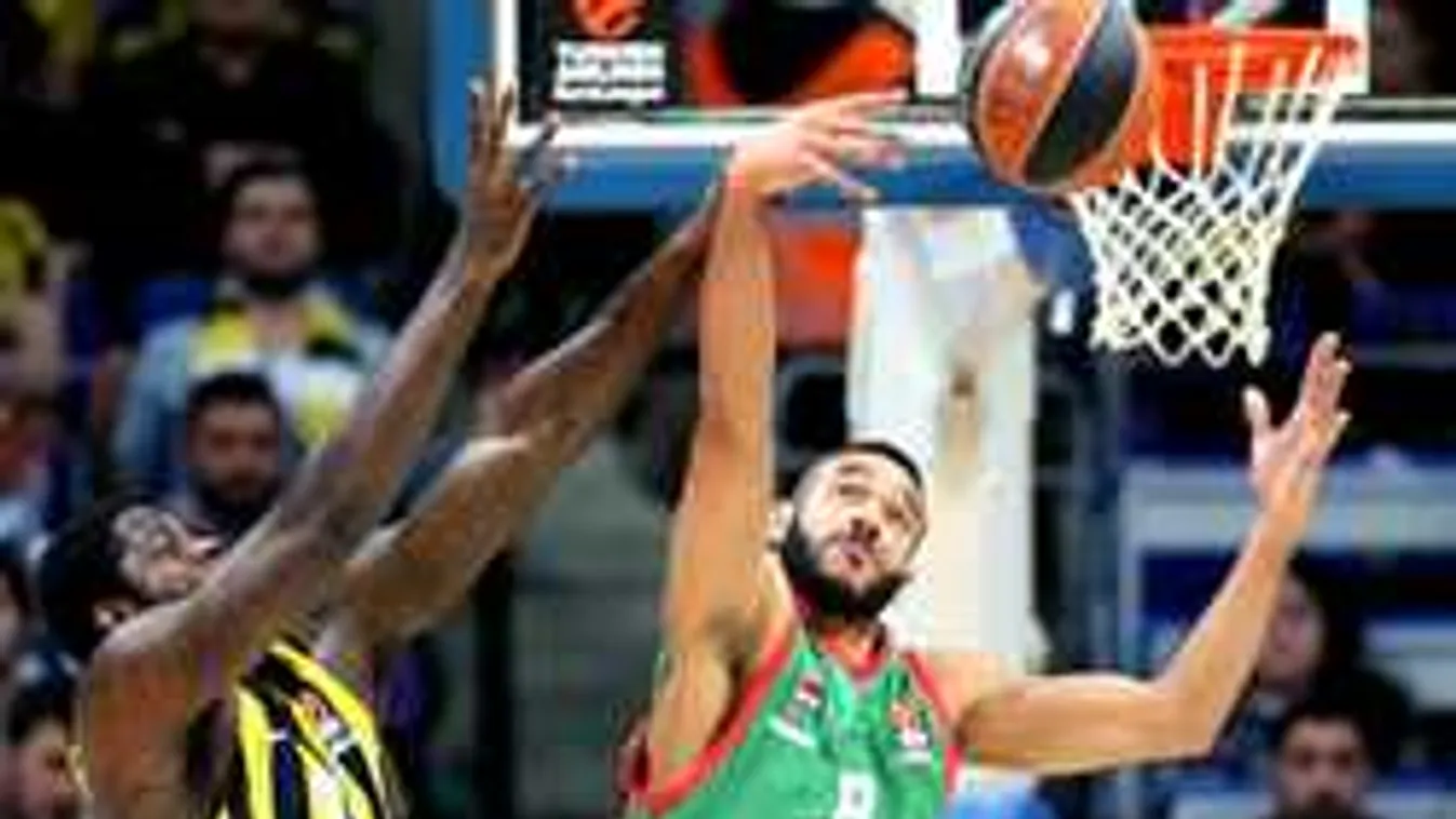 Százmilliókkal ostromolja Dzsudzsákékat a magyar kosaras