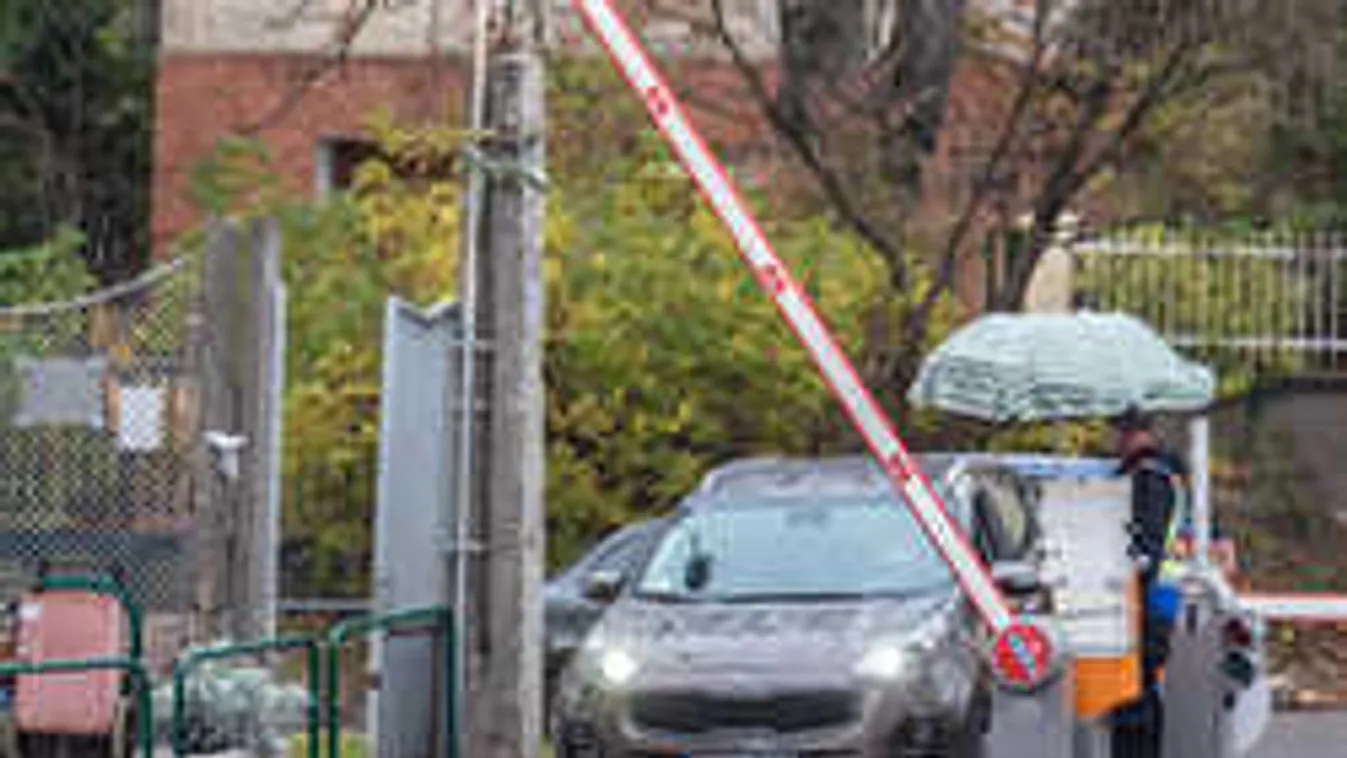 2000 forintot kérnek egy kórházi látogatásért?