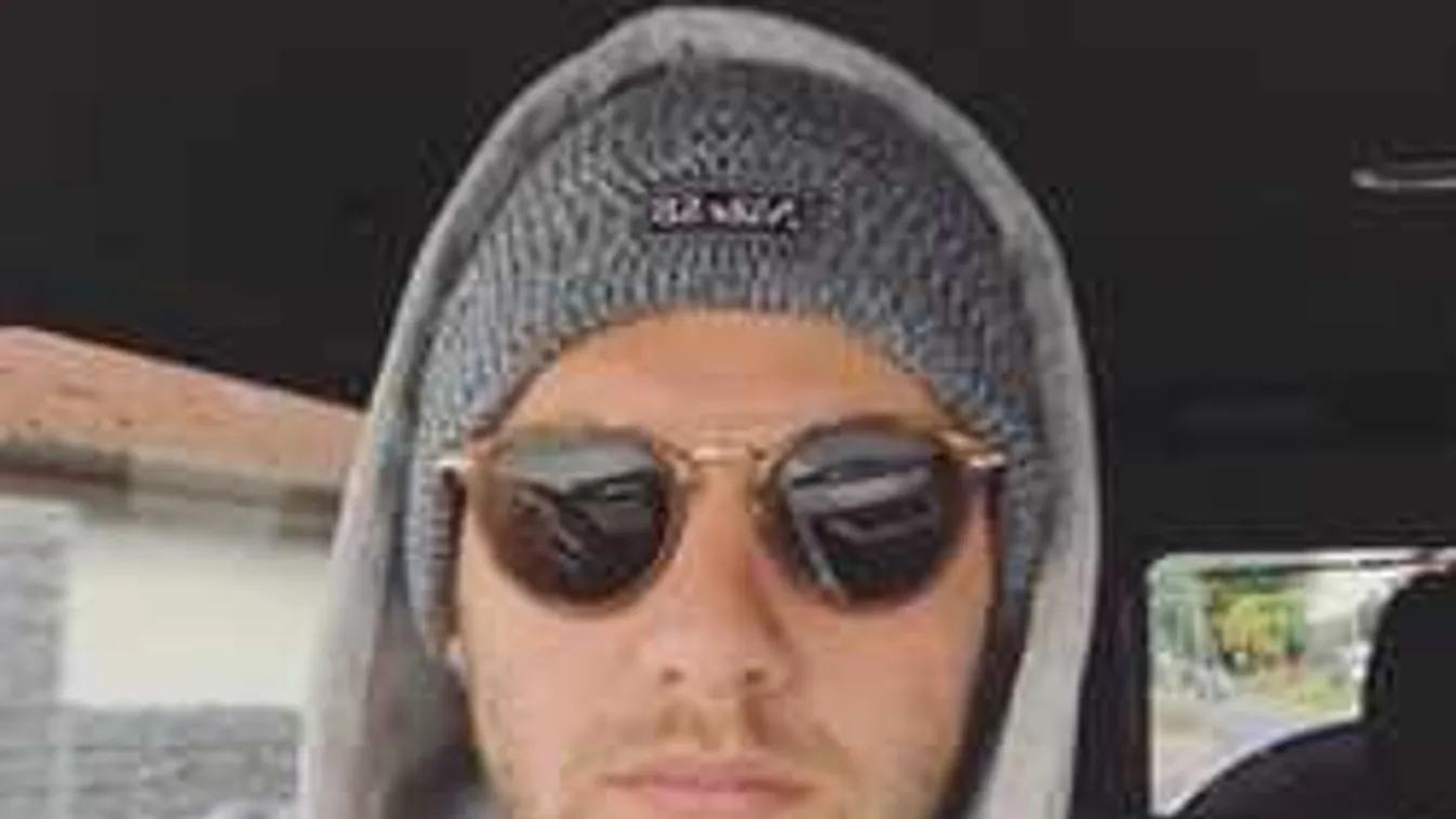 Furcsa egybeesés, szerelmével pihen Szalai Ádám?