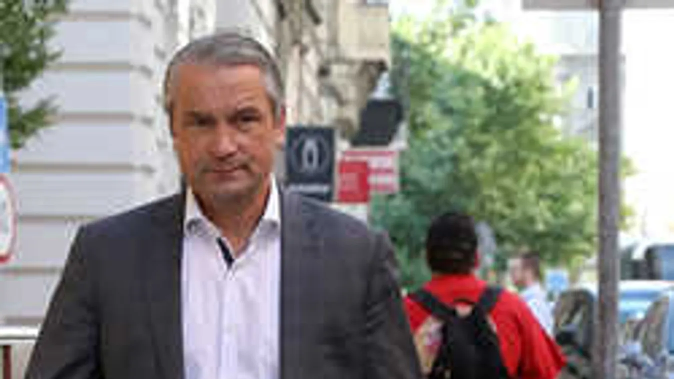 Storck keményen beszólt Nikolics menedzserének