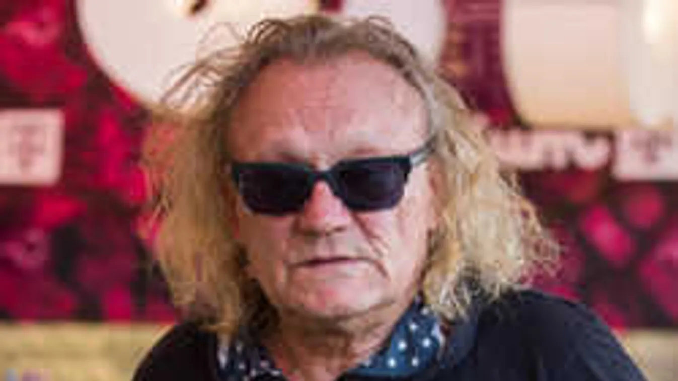 Beismerte, elvonási tünetek gyötrik a legendás magyar énekest