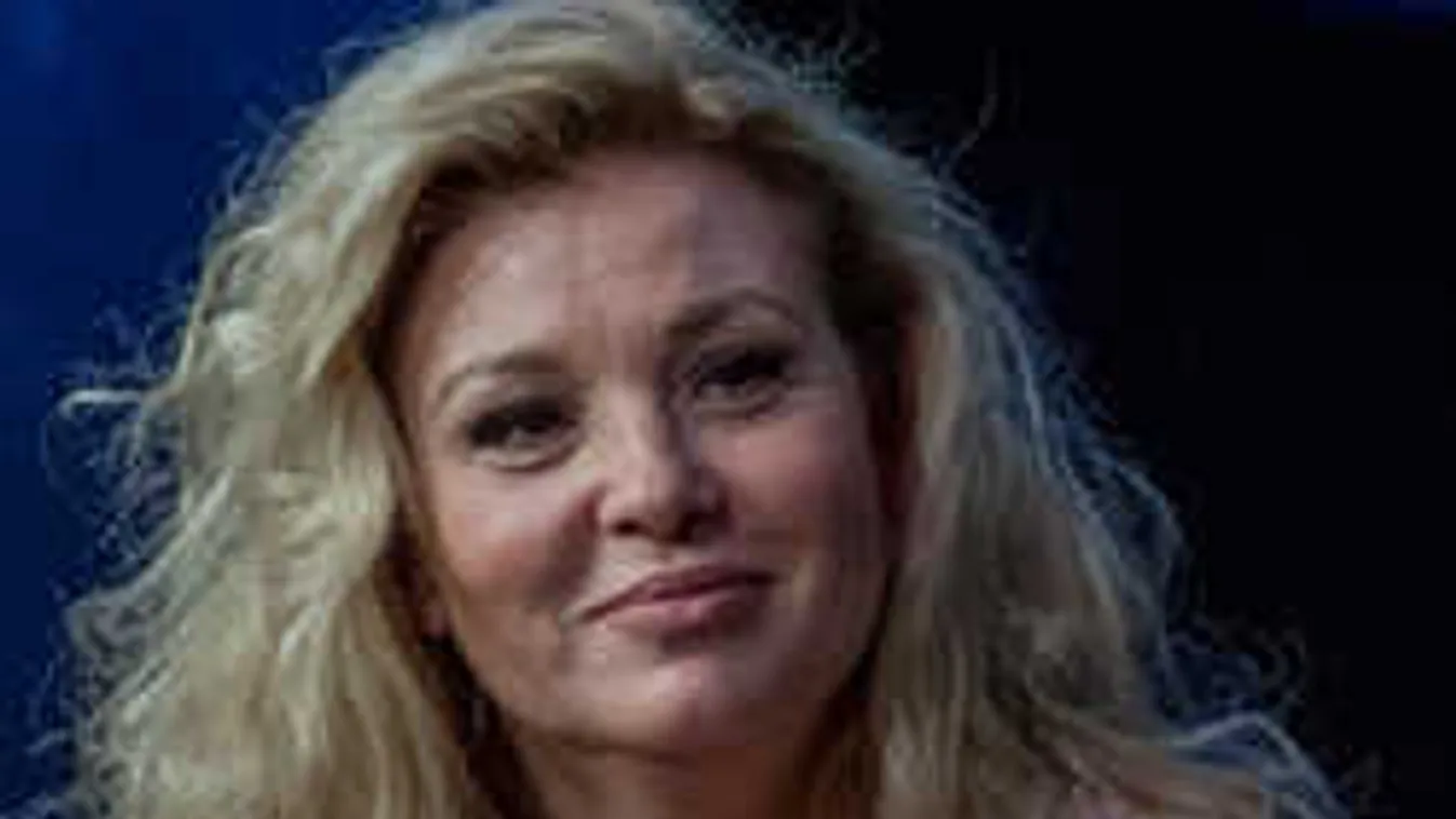 Intim fotókat osztott meg Liptai Claudia: csak úgy sugárzik a boldogságtól