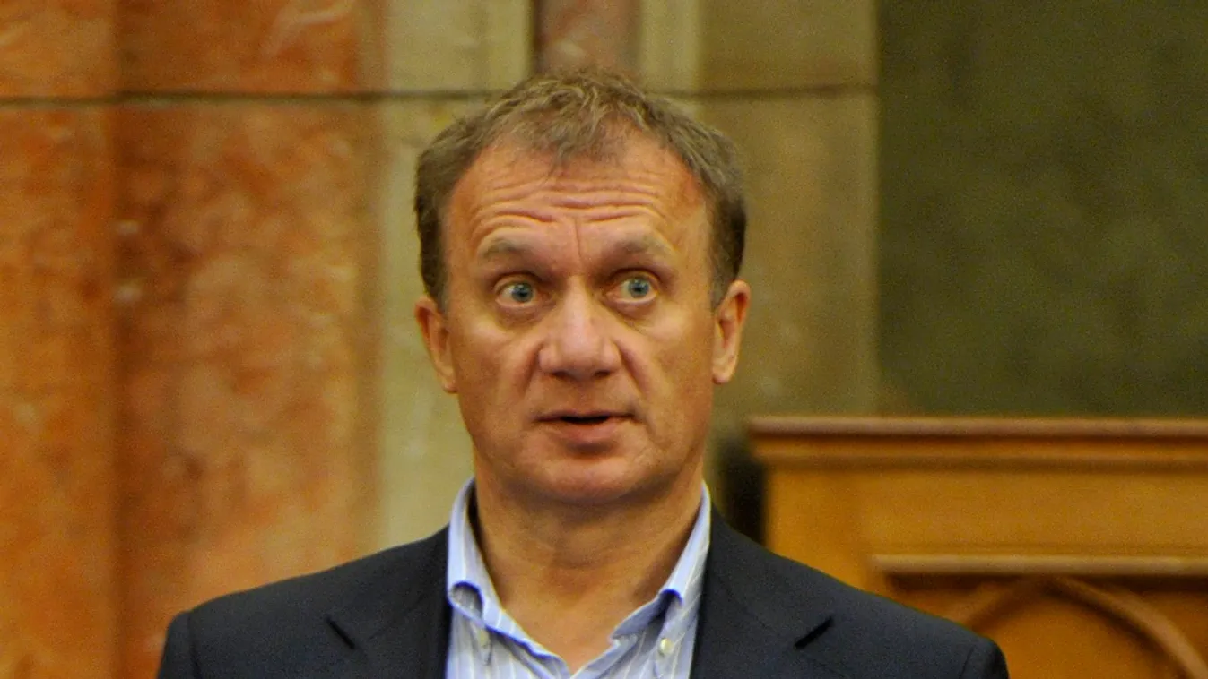 Lukács László György; Varju László