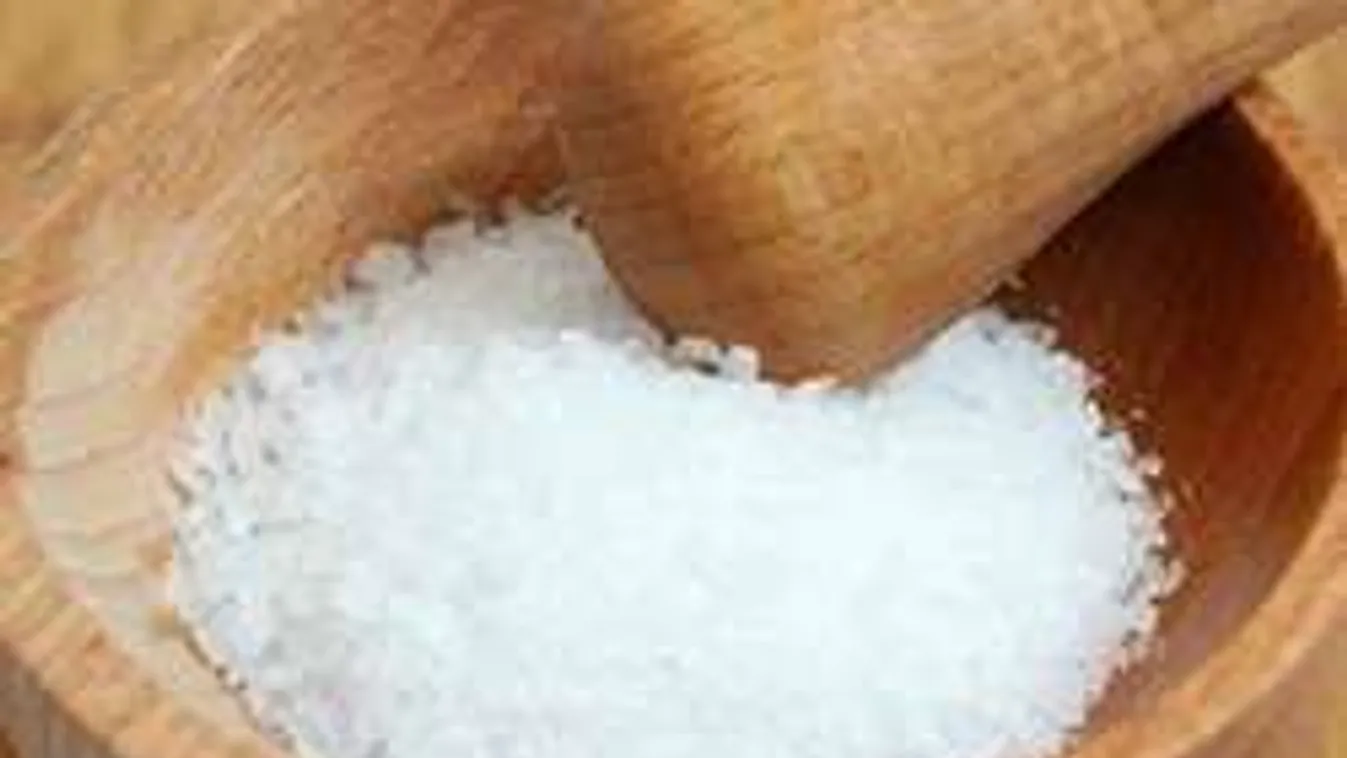 Elfeledett csodaszer a patikából: szépít és gyógyít a keserűsó!