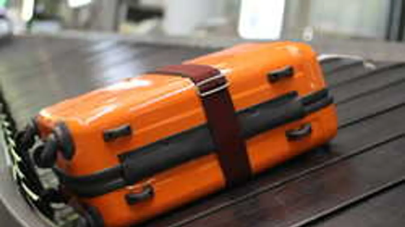 Balhé Ferihegyen: Görögországban hagyták az utasok bőröndjeit