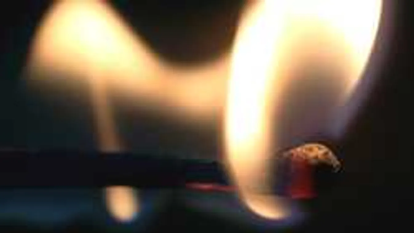 Meglepő okkal magyarázták, hogy miért gyújtották rá az autóját