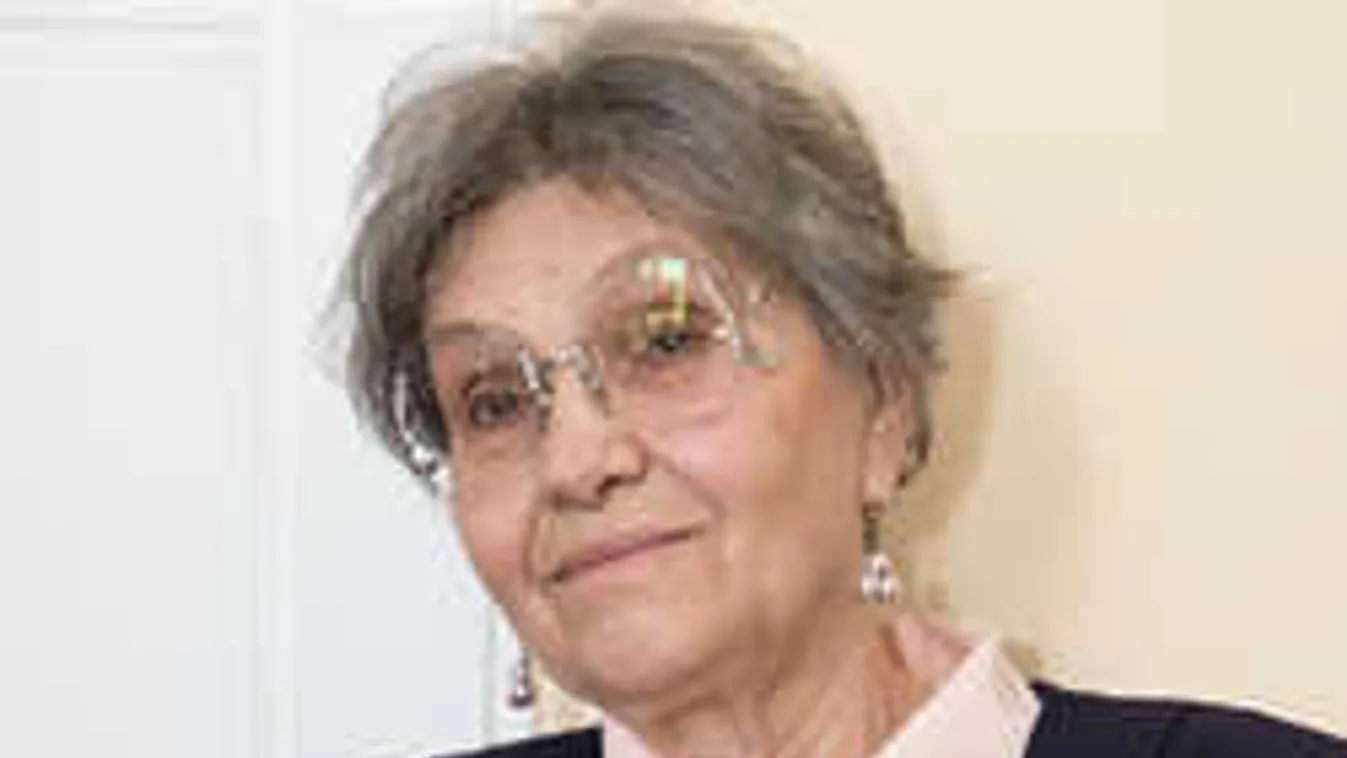 Gólyahír, megszületett Pécsi Ildikó második unokája