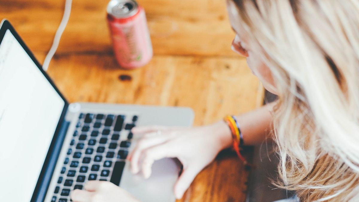 Hétfőtől elérhető a digitális jólét szoftver alapcsomag Ripost