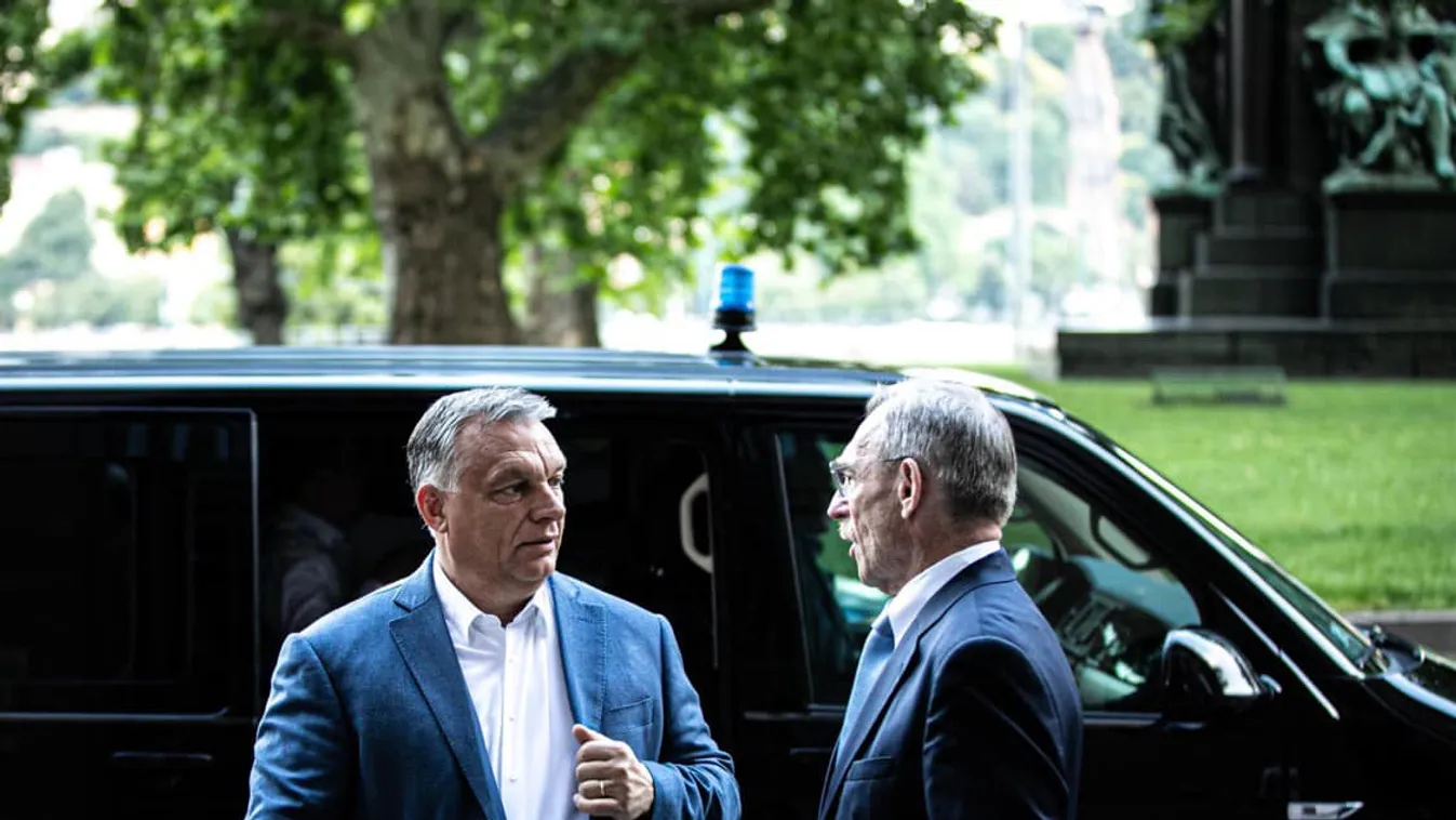 Orbán Viktor: Nem nyitjuk meg a határokat az unión kívüliek előtt – videó