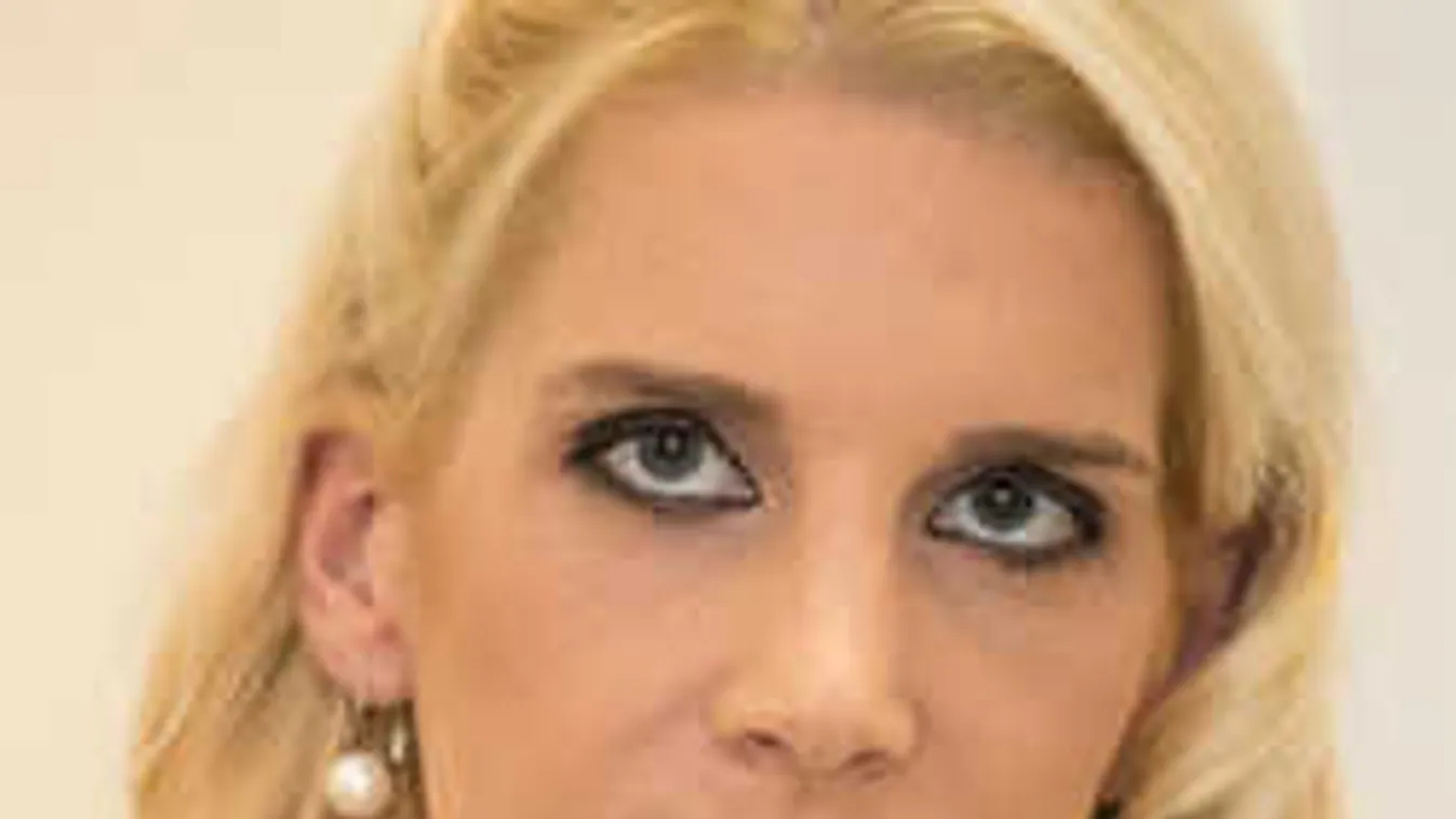 Vége, elbúcsúzott a leszbikus magyar színésznő egykori kedvese!