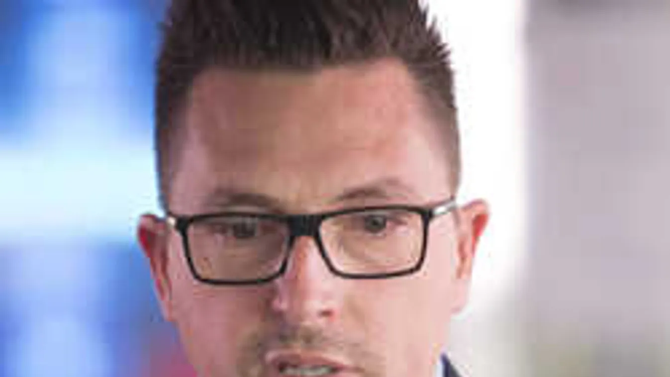 Ákos: Kevés embernek van esélye évtizedeken át megtartani a közönséget